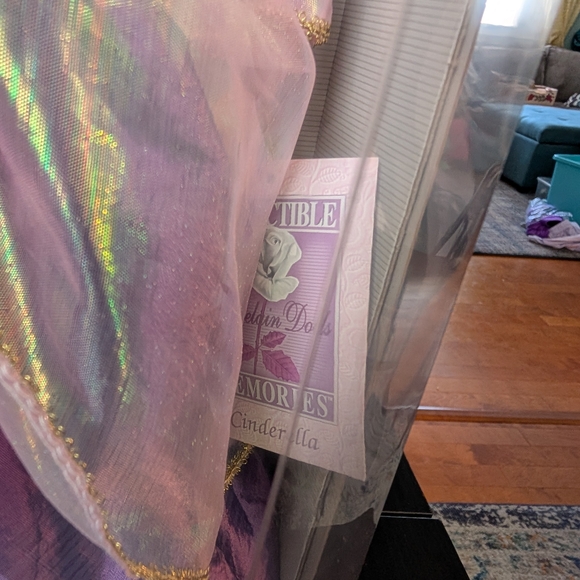 Authentic NIOB Collectible Memories Handcrafted Porcelain Cinderella Doll - Picture 5 of 13